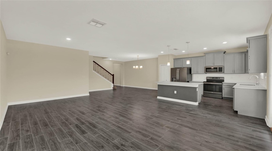 Davenport, Florida 33896, 3 Bedrooms Bedrooms, ,2 Bathroomsbathrooms,Residential,For Sale,Payne Stewart,Mfro6295165