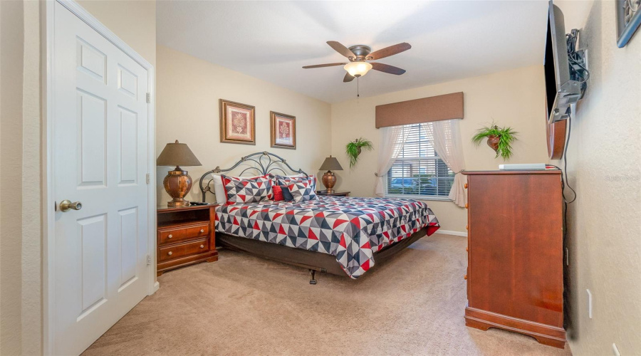 Kissimmee, Florida 34747, 3 Bedrooms Bedrooms, ,2 Bathroomsbathrooms,Residential,For Sale,Comrow,Mfro6295565