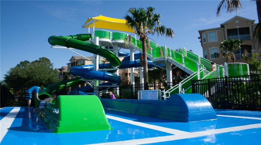 Kissimmee, Florida 34747, 3 Bedrooms Bedrooms, ,2 Bathroomsbathrooms,Residential,For Sale,Comrow,Mfro6295565