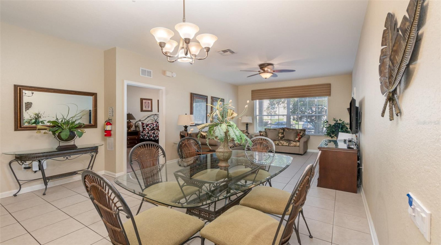 Kissimmee, Florida 34747, 3 Bedrooms Bedrooms, ,2 Bathroomsbathrooms,Residential,For Sale,Comrow,Mfro6295565