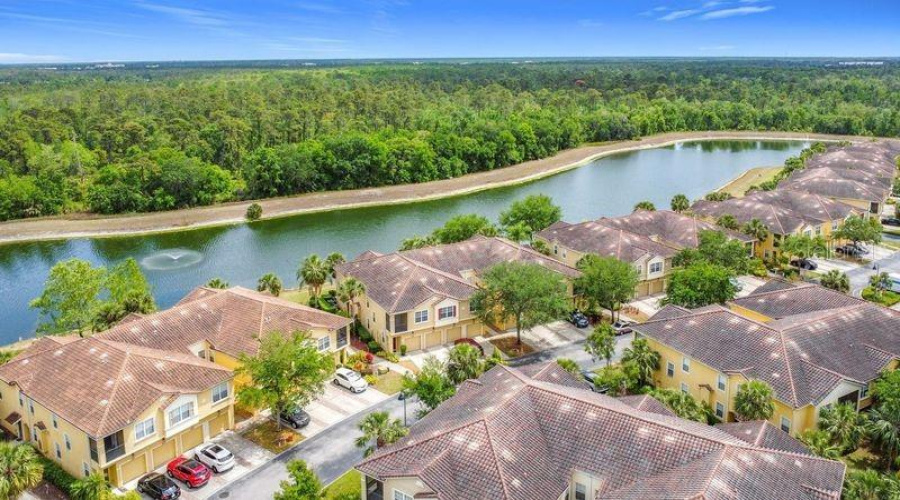 Kissimmee, Florida 34747, 3 Bedrooms Bedrooms, ,2 Bathroomsbathrooms,Residential,For Sale,Oakwater,Mfrs5119973
