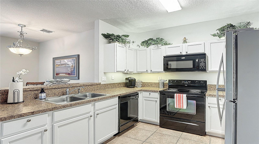 Kissimmee, Florida 34747, 3 Bedrooms Bedrooms, ,2 Bathroomsbathrooms,Residential,For Sale,Oakwater,Mfrs5119973