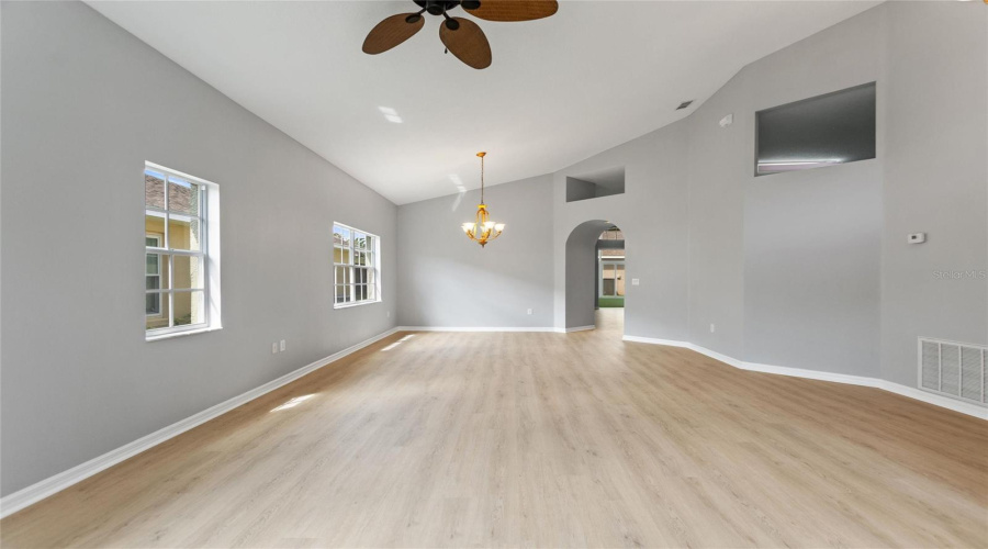 Davenport, Florida 33837, 2 Bedrooms Bedrooms, ,2 Bathroomsbathrooms,Residential,For Sale,Ashton Dr,Mfrs5094940