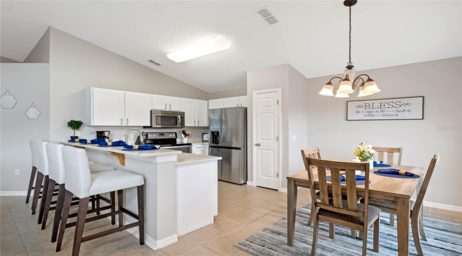 Davenport, Florida 33897, 3 Bedrooms Bedrooms, ,2 Bathroomsbathrooms,Residential,For Sale,Highgate Park,Mfrs5122895