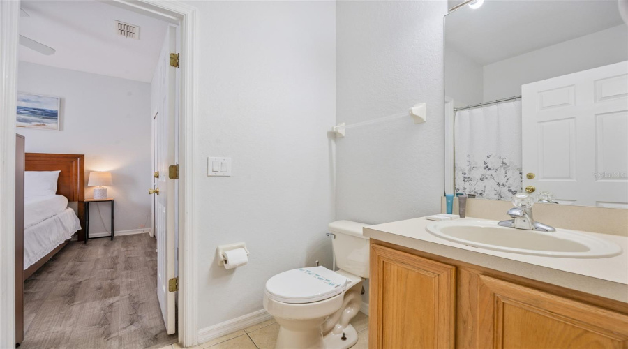 Davenport, Florida 33897, 4 Bedrooms Bedrooms, ,3 Bathroomsbathrooms,Residential,For Sale,Calabria,Mfrtb8365420
