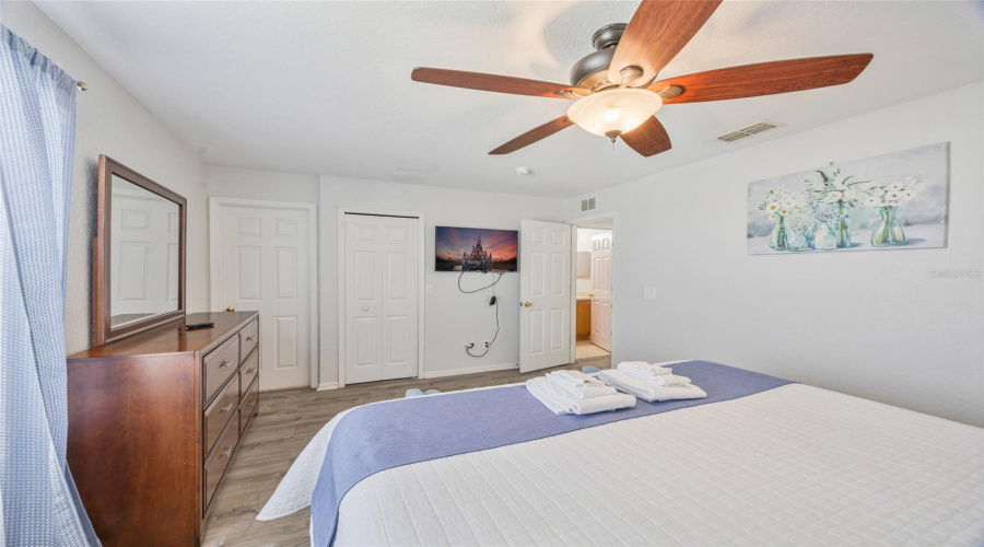 Davenport, Florida 33897, 4 Bedrooms Bedrooms, ,3 Bathroomsbathrooms,Residential,For Sale,Calabria,Mfrtb8365420