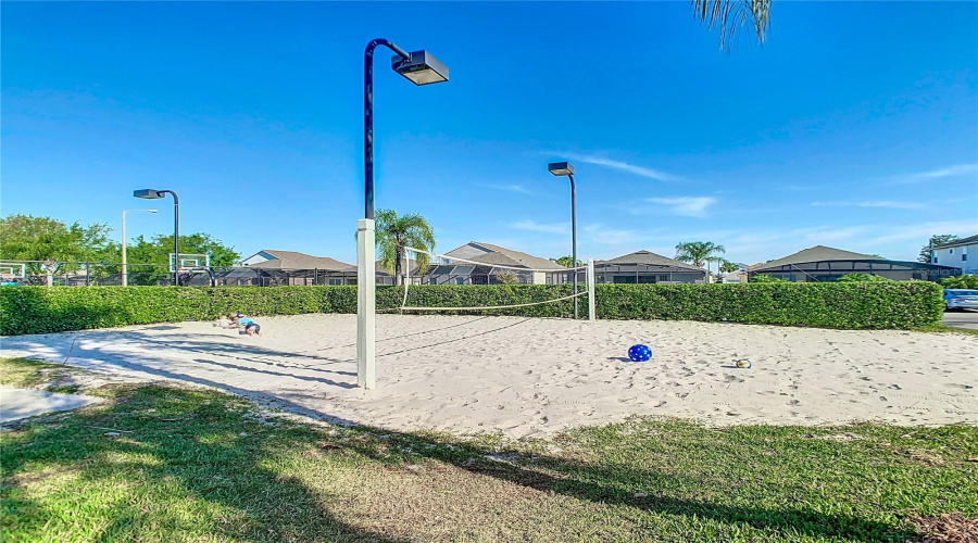 Sports Courts – Tennis and volleyball for residents to enjoy.