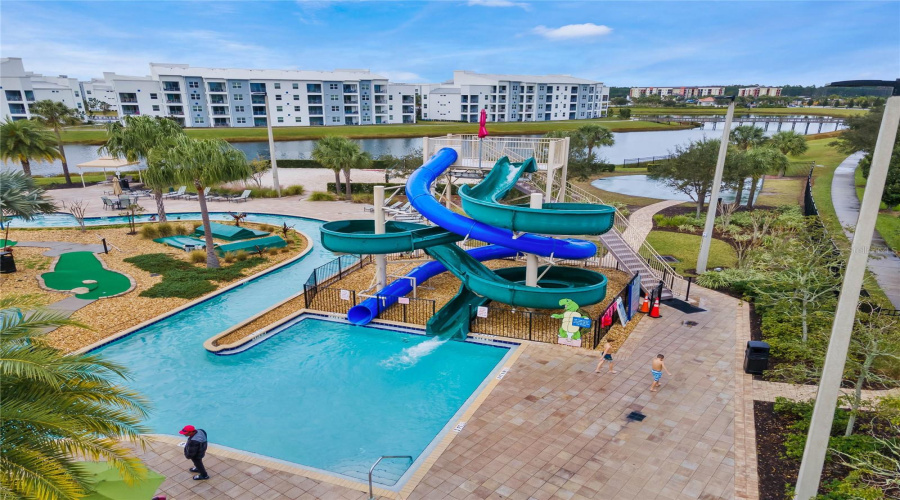 KISSIMMEE, Florida 34746, 2 Bedrooms Bedrooms, ,2 BathroomsBathrooms,Residential,For Sale,PARADOX,0,MFRO6296200
