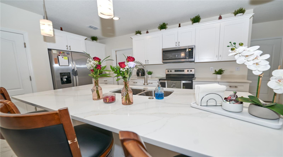 DAVENPORT, Florida 33837, 5 Bedrooms Bedrooms, ,3 BathroomsBathrooms,Residential,For Sale,BERRY,0,MFRO6293790