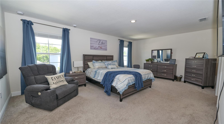 DAVENPORT, Florida 33837, 5 Bedrooms Bedrooms, ,3 BathroomsBathrooms,Residential,For Sale,BERRY,0,MFRO6293790