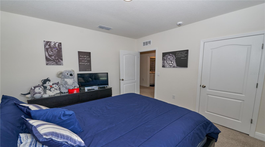 DAVENPORT, Florida 33837, 5 Bedrooms Bedrooms, ,3 BathroomsBathrooms,Residential,For Sale,BERRY,0,MFRO6293790