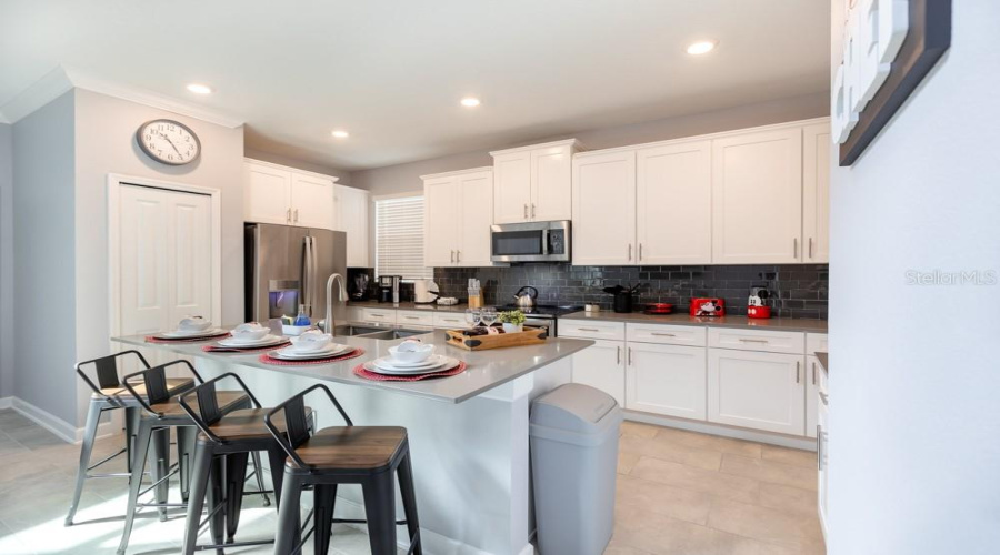 KISSIMMEE, Florida 34746, 5 Bedrooms Bedrooms, ,5 BathroomsBathrooms,Residential,For Sale,SCENE,0,MFRO6295329