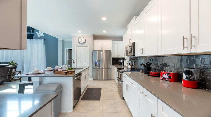 KISSIMMEE, Florida 34746, 5 Bedrooms Bedrooms, ,5 BathroomsBathrooms,Residential,For Sale,SCENE,0,MFRO6295329