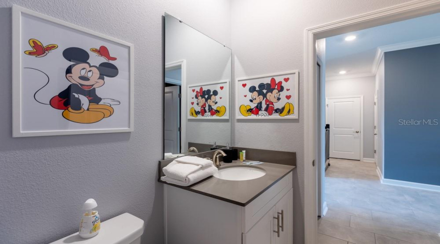 KISSIMMEE, Florida 34746, 5 Bedrooms Bedrooms, ,5 BathroomsBathrooms,Residential,For Sale,SCENE,0,MFRO6295329