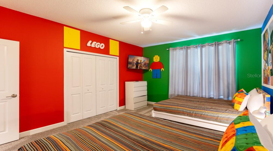 KISSIMMEE, Florida 34746, 5 Bedrooms Bedrooms, ,5 BathroomsBathrooms,Residential,For Sale,SCENE,0,MFRO6295329