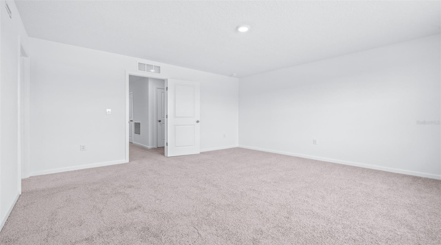 Davenport, Florida 33837, 3 Bedrooms Bedrooms, ,2 Bathroomsbathrooms,Residential,For Sale,Vesara,Mfrp4934378