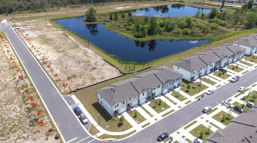 Davenport, Florida 33837, 3 Bedrooms Bedrooms, ,2 Bathroomsbathrooms,Residential,For Sale,Vesara,Mfrp4934378