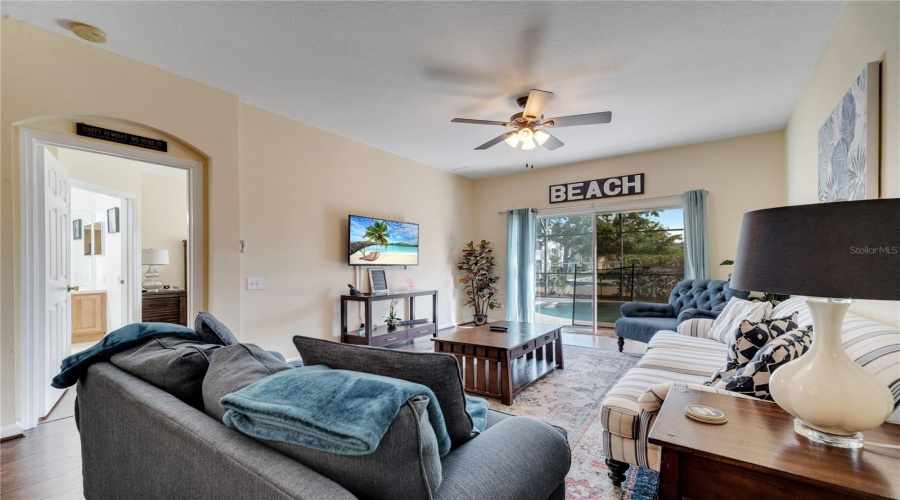 KISSIMMEE, Florida 34747, 4 Bedrooms Bedrooms, ,2 BathroomsBathrooms,Residential,For Sale,FAN PALM,0,MFRO6296946
