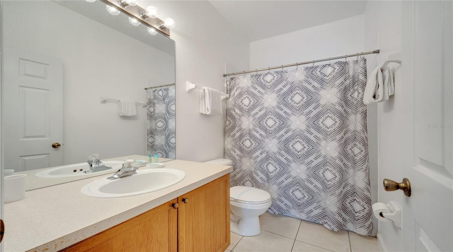 KISSIMMEE, Florida 34747, 4 Bedrooms Bedrooms, ,2 BathroomsBathrooms,Residential,For Sale,FAN PALM,0,MFRO6296946