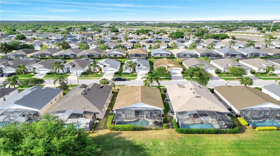 KISSIMMEE, Florida 34747, 4 Bedrooms Bedrooms, ,2 BathroomsBathrooms,Residential,For Sale,FAN PALM,0,MFRO6296946