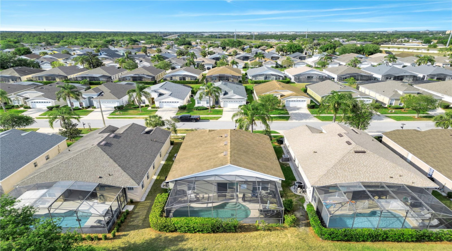 KISSIMMEE, Florida 34747, 4 Bedrooms Bedrooms, ,2 BathroomsBathrooms,Residential,For Sale,FAN PALM,0,MFRO6296946