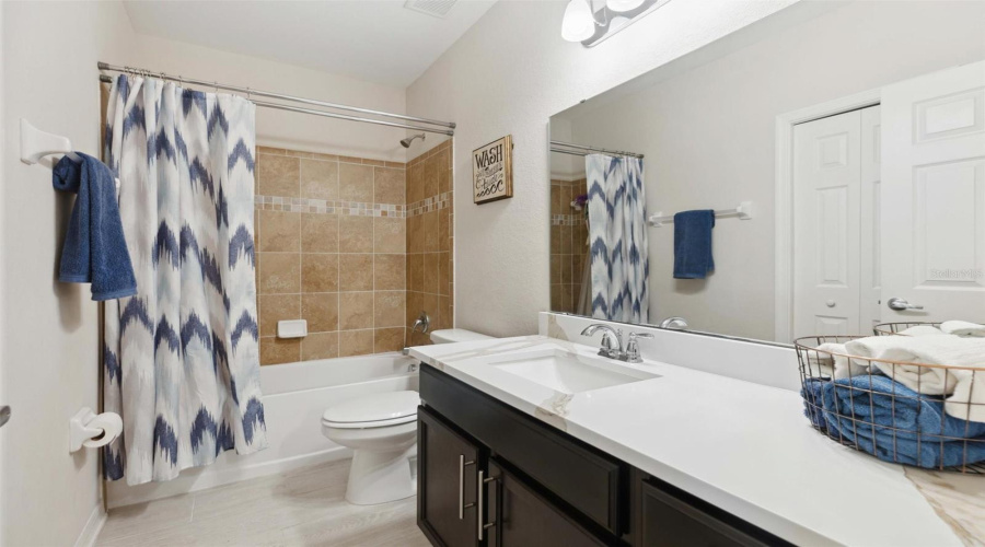 Davenport, Florida 33837, 3 Bedrooms Bedrooms, ,2 Bathroomsbathrooms,Residential,For Sale,Highland Meadows,Mfro6296950