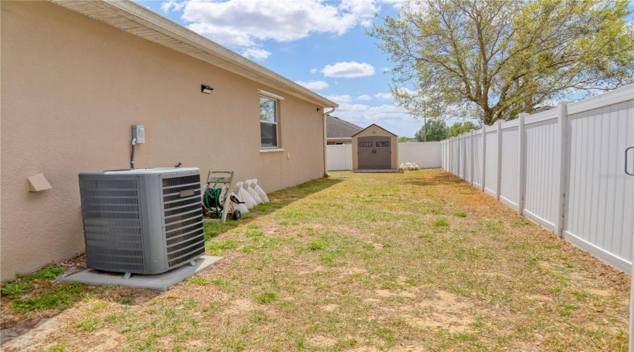 Davenport, Florida 33837, 3 Bedrooms Bedrooms, ,2 Bathroomsbathrooms,Residential,For Sale,Highland Meadows,Mfro6296950
