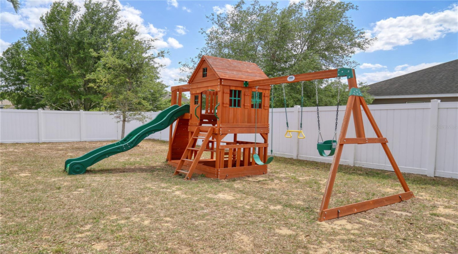 Davenport, Florida 33837, 3 Bedrooms Bedrooms, ,2 Bathroomsbathrooms,Residential,For Sale,Highland Meadows,Mfro6296950