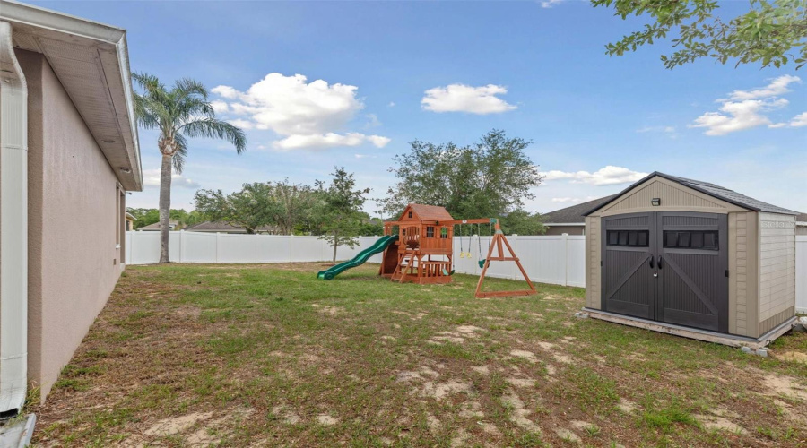 Davenport, Florida 33837, 3 Bedrooms Bedrooms, ,2 Bathroomsbathrooms,Residential,For Sale,Highland Meadows,Mfro6296950
