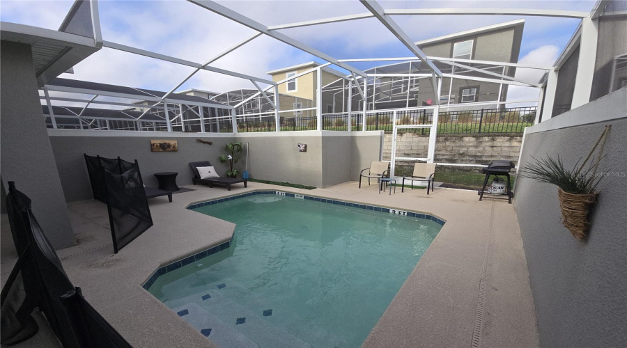 DAVENPORT, Florida 33896, 5 Bedrooms Bedrooms, ,4 BathroomsBathrooms,Residential,For Sale,LEADER STREET,0,MFRO6296548
