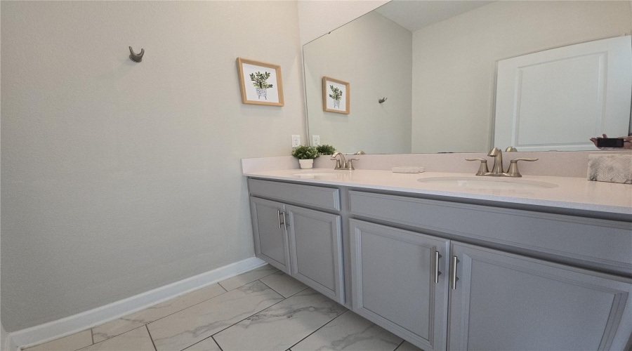 Bathroom1