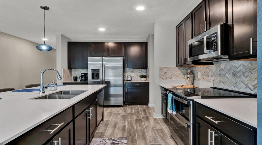Davenport, Florida 33837, 3 Bedrooms Bedrooms, ,2 Bathroomsbathrooms,Residential,For Sale,Cool Summer,Mfro6297034