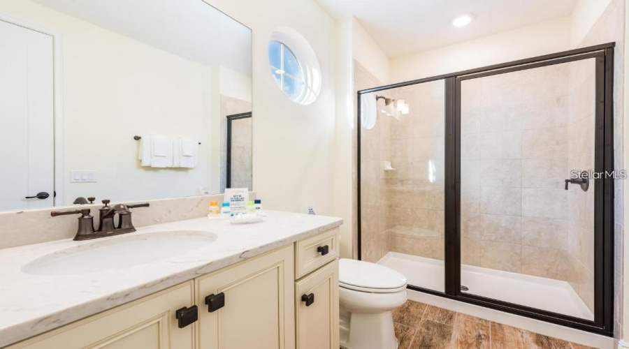 Kissimmee, Florida 34747, 4 Bedrooms Bedrooms, ,4 Bathroomsbathrooms,Residential,For Sale,Shaker,Mfro6297192