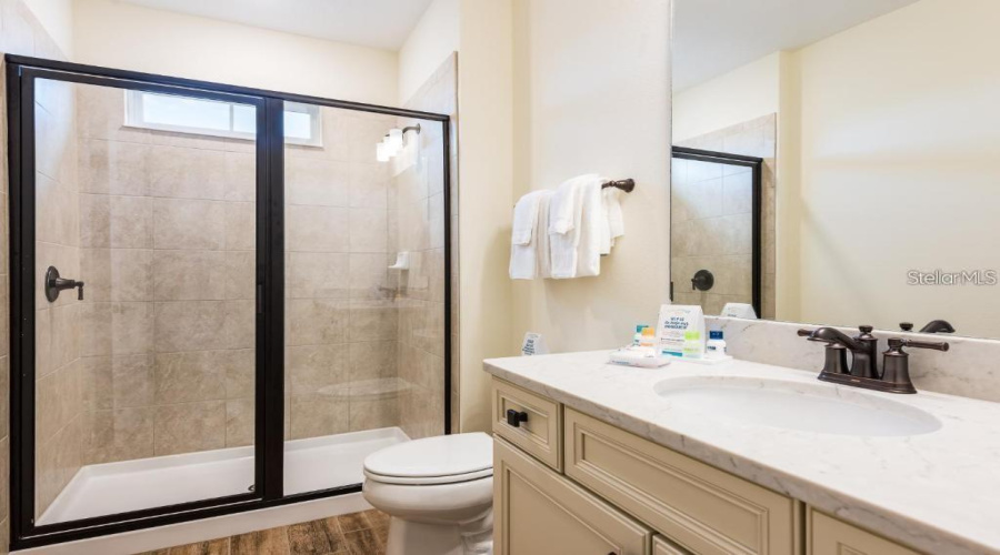 Kissimmee, Florida 34747, 4 Bedrooms Bedrooms, ,4 Bathroomsbathrooms,Residential,For Sale,Shaker,Mfro6297192