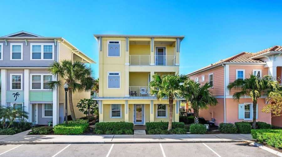 Kissimmee, Florida 34747, 4 Bedrooms Bedrooms, ,4 Bathroomsbathrooms,Residential,For Sale,Shaker,Mfro6297192