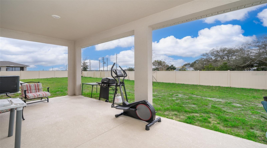 Davenport, Florida 33837, 5 Bedrooms Bedrooms, ,3 Bathroomsbathrooms,Residential,For Sale,Sugarwood,Mfro6297211
