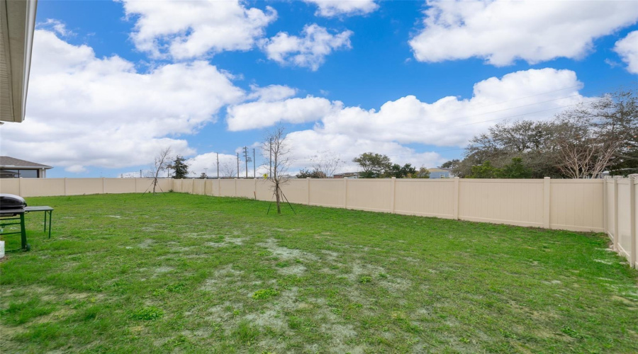Davenport, Florida 33837, 5 Bedrooms Bedrooms, ,3 Bathroomsbathrooms,Residential,For Sale,Sugarwood,Mfro6297211