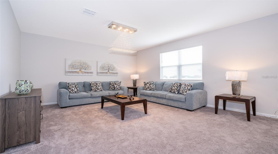 Davenport, Florida 33837, 5 Bedrooms Bedrooms, ,3 Bathroomsbathrooms,Residential,For Sale,Sugarwood,Mfro6297211
