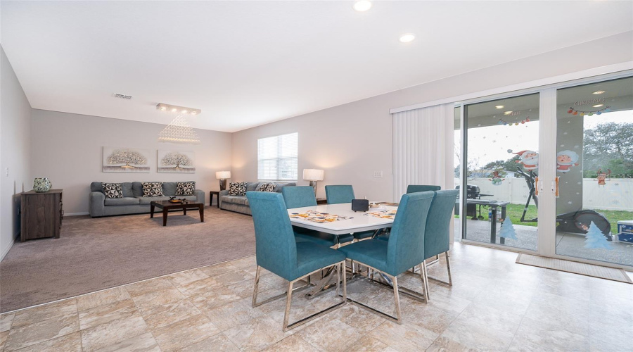 Davenport, Florida 33837, 5 Bedrooms Bedrooms, ,3 Bathroomsbathrooms,Residential,For Sale,Sugarwood,Mfro6297211