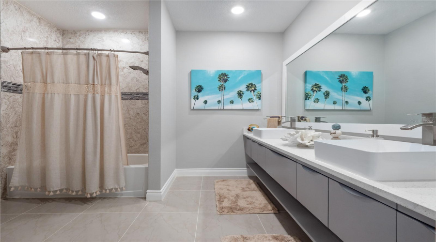 Upstairs Hall Bathroom