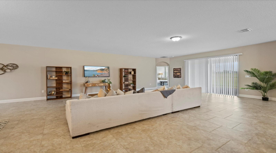 DAVENPORT, Florida 33837, 4 Bedrooms Bedrooms, ,3 BathroomsBathrooms,Residential,For Sale,BENOIT TERRACE,0,MFRO6297306