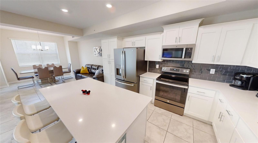 Kissimmee, Florida 34746, 2 Bedrooms Bedrooms, ,2 Bathroomsbathrooms,Residential,For Sale,Paradox,Mfro6297191