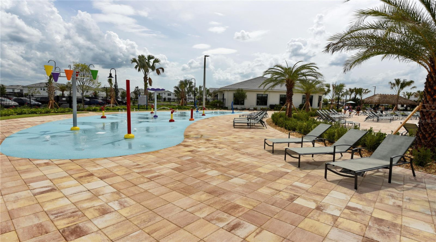 Kissimmee, Florida 34746, 2 Bedrooms Bedrooms, ,2 Bathroomsbathrooms,Residential,For Sale,Paradox,Mfro6297191