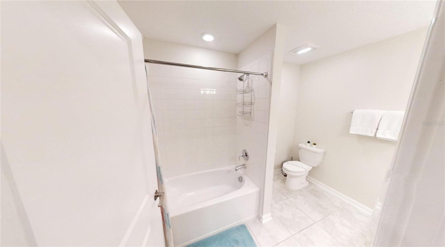 Kissimmee, Florida 34746, 2 Bedrooms Bedrooms, ,2 Bathroomsbathrooms,Residential,For Sale,Paradox,Mfro6297191