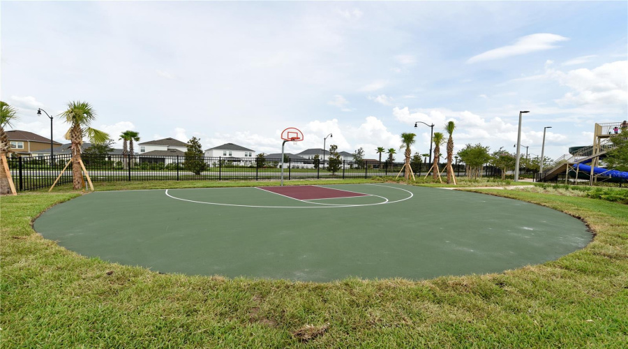 Kissimmee, Florida 34746, 2 Bedrooms Bedrooms, ,2 Bathroomsbathrooms,Residential,For Sale,Paradox,Mfro6297191