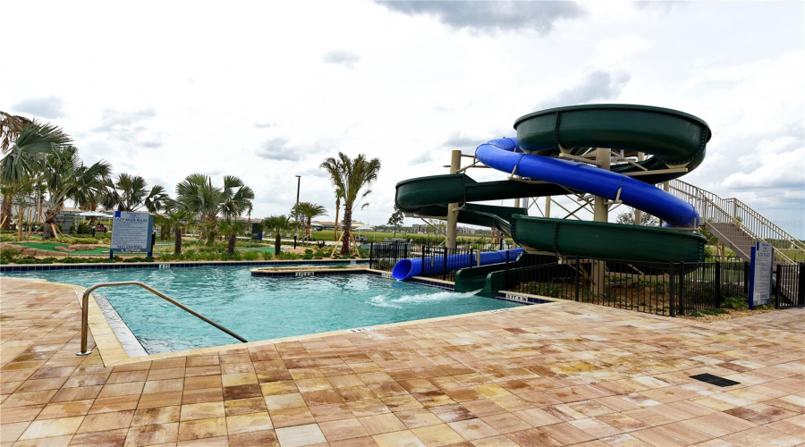 Kissimmee, Florida 34746, 2 Bedrooms Bedrooms, ,2 Bathroomsbathrooms,Residential,For Sale,Paradox,Mfro6297191