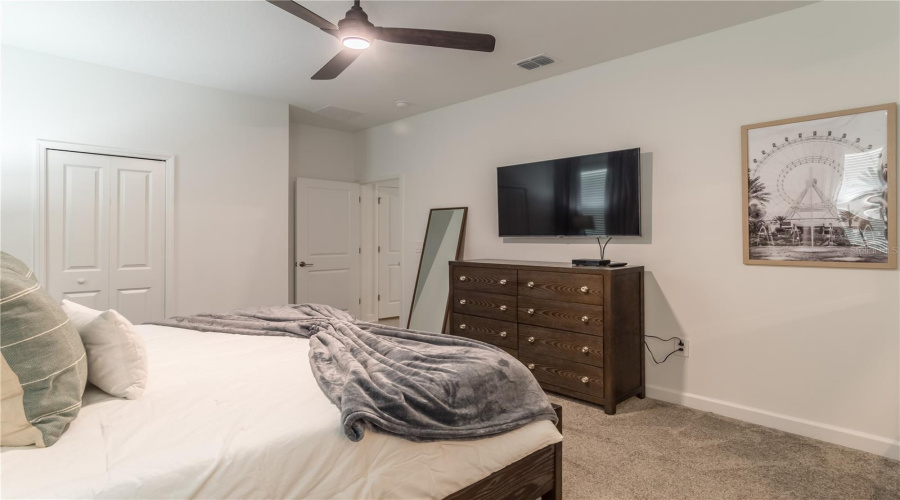 DAVENPORT, Florida 33896, 9 Bedrooms Bedrooms, ,5 BathroomsBathrooms,Residential,For Sale,SOMMERSET HILLS,0,MFRO6246986