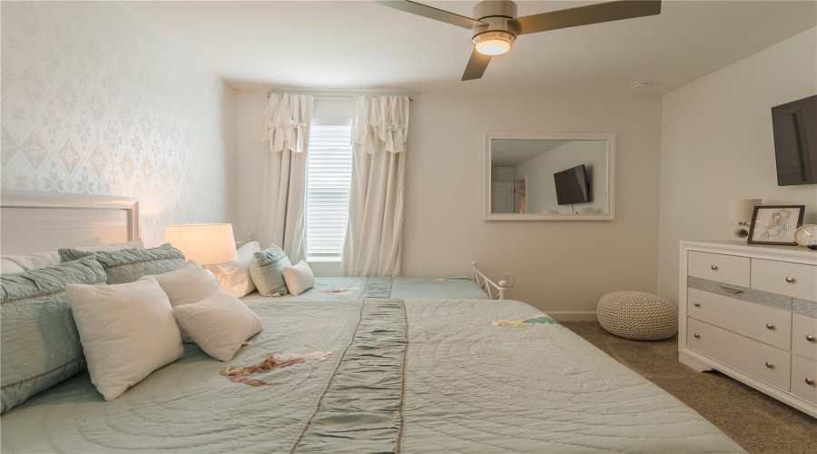 DAVENPORT, Florida 33896, 9 Bedrooms Bedrooms, ,5 BathroomsBathrooms,Residential,For Sale,SOMMERSET HILLS,0,MFRO6246986
