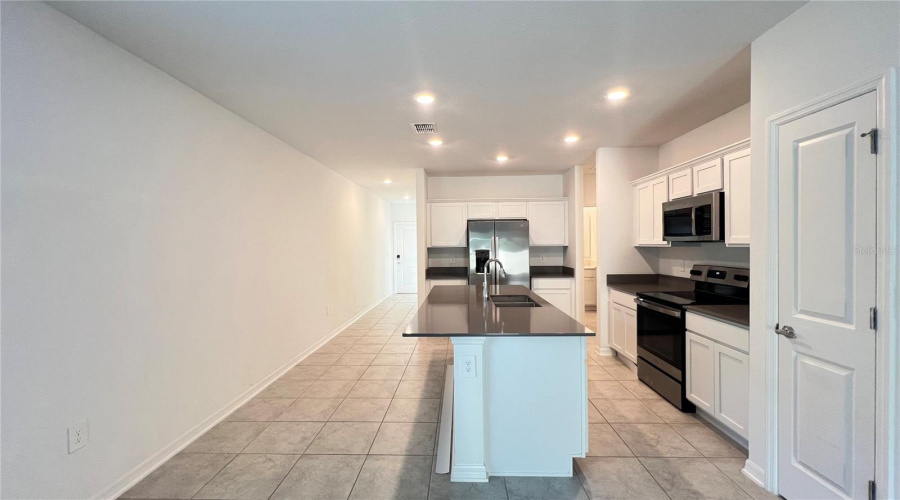 Kissimmee, Florida 34746, 3 Bedrooms Bedrooms, ,2 Bathroomsbathrooms,Residential,For Sale,Babbling Brook,Mfrs5124196