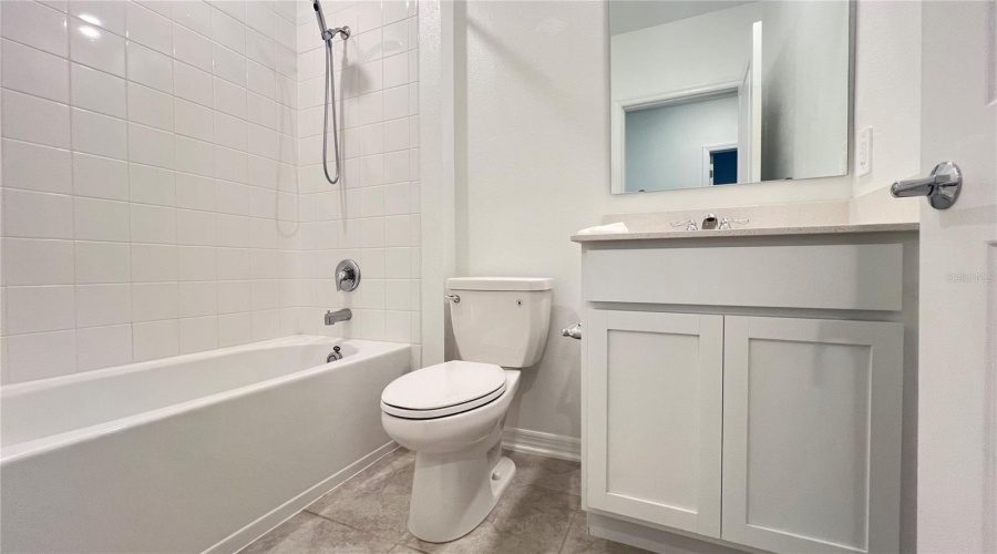 Kissimmee, Florida 34746, 3 Bedrooms Bedrooms, ,2 Bathroomsbathrooms,Residential,For Sale,Babbling Brook,Mfrs5124196